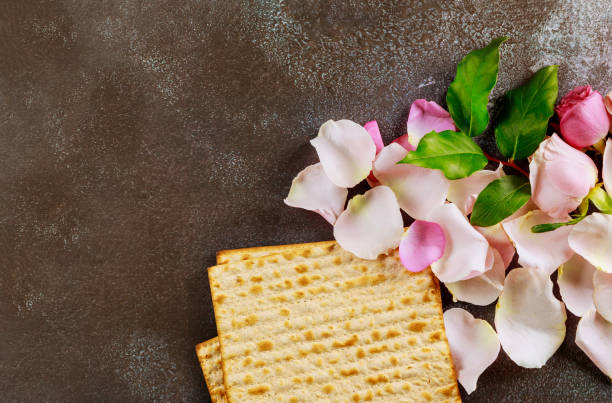 istock Traditional jewish Passover celebration holiday with matzo unleavened bread 1217263231