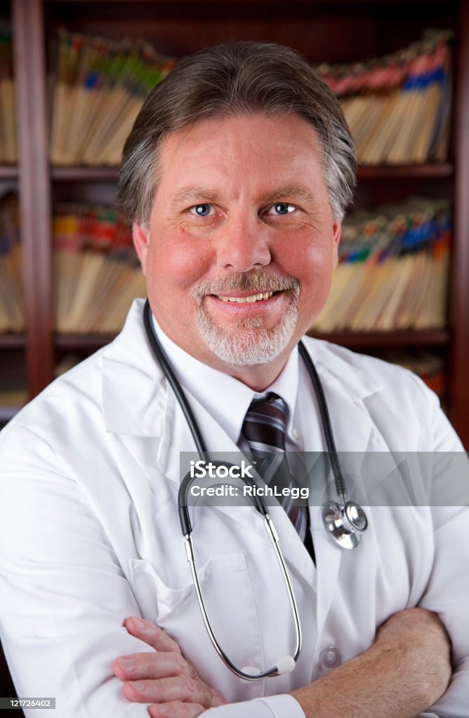Doctor en oficina - Foto de stock de Adulto libre de derechos