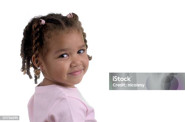 소녀만 웃는 흰색 배경의 검은색에 대한 스톡 사진 및 기타 이미지 - 검은색, 소녀, 유아