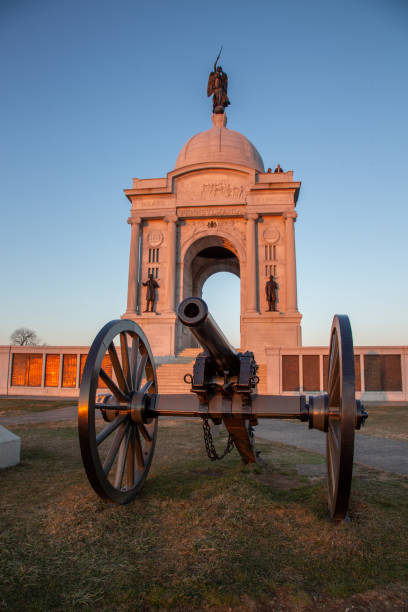 istock Cannon and war memorial in Gettysburg 1217268994