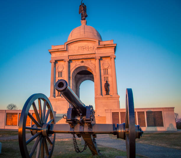istock Cannon and war memorial in Gettysburg 1217268996