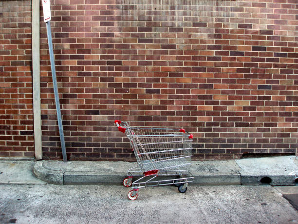 istock View of an abandoned shopping trolley 1217312529
