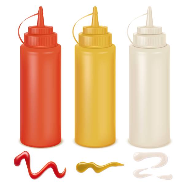 набор соусов. белые, красные и желтые бутылки. майонез, горчица и кетчуп брызги, пластиковая упаковка для брендинга. реалистичный вектор мак - relish stock illustrations