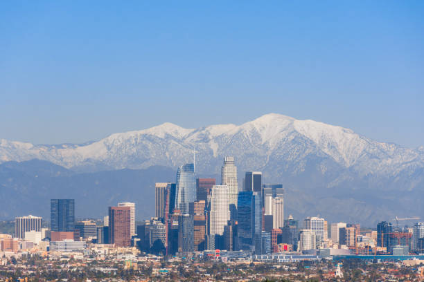 istock Los Angeles from Kenneth Hahn State Recreation Area 1217332751