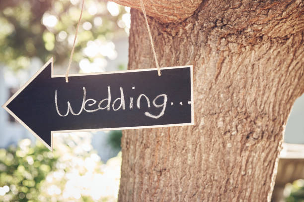 istock Follow the arrow to our wedding reception 1217335664
