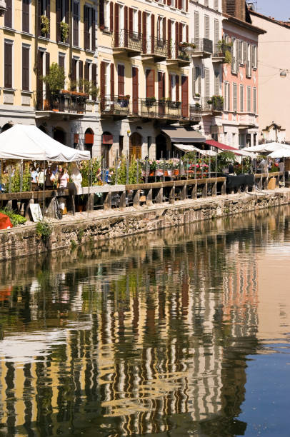 istock Flower Market - Milano. Color Image 121739187