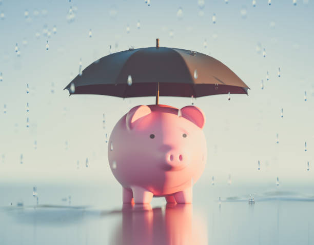 пигги банк,3d рендер - security umbrella rain currency стоковые фото и изображения