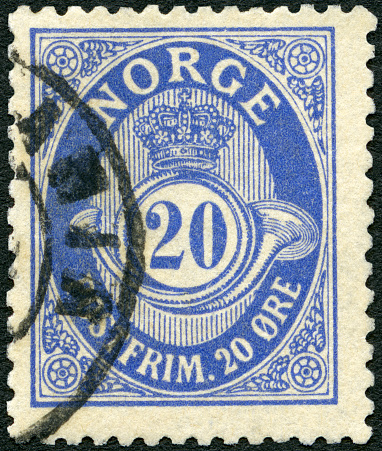 Postage stamp printed in Norway shows Posthorn,  1884