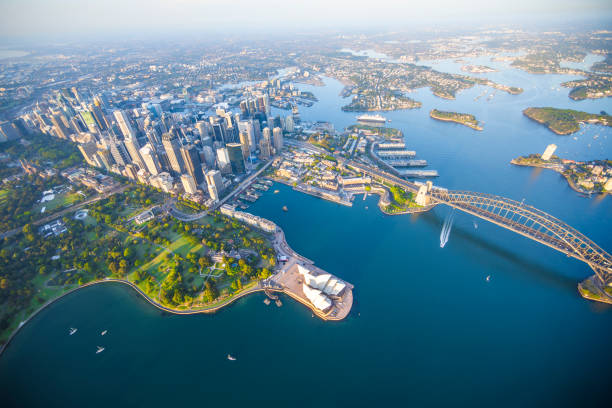 sydney harbour austrália, vista aérea - circular quay - fotografias e filmes do acervo