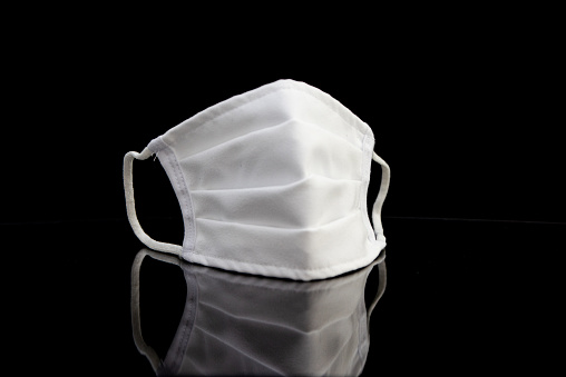Máscara facial de microfibra blanca photo