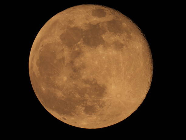istock full moon - April 2020 - Italy 1217663283