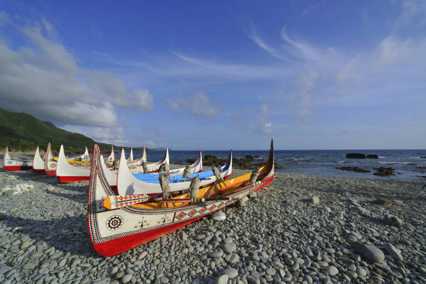istock tatala canoe Taiwan 1217708974