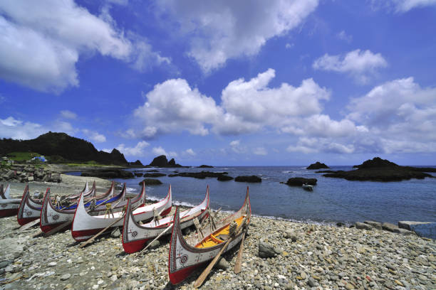 istock tatala canoe Taiwan 1217708978