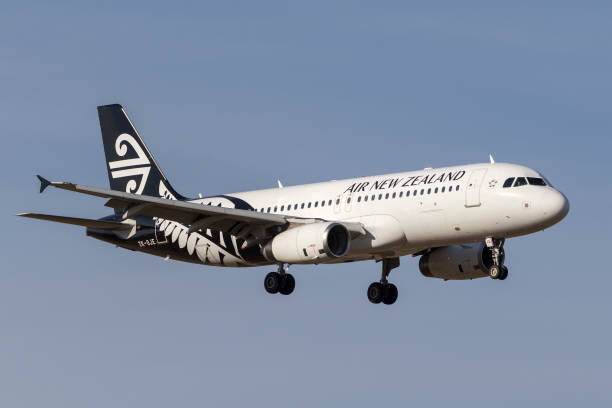 Air New Zealand Airbus A320-232 ZK-OJE on approach to land at Melbourne International Airport. Melbourne, Australia - November 8, 2014: Air New Zealand Airbus A320-232 ZK-OJE on approach to land at Melbourne International Airport. airbus a320 stock pictures, royalty-free photos & images