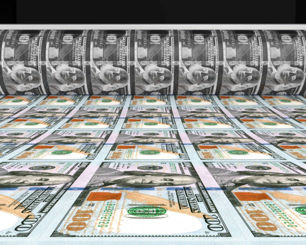 stampa di denaro banconote da 100 dollari usa - us currency foto e immagini stock