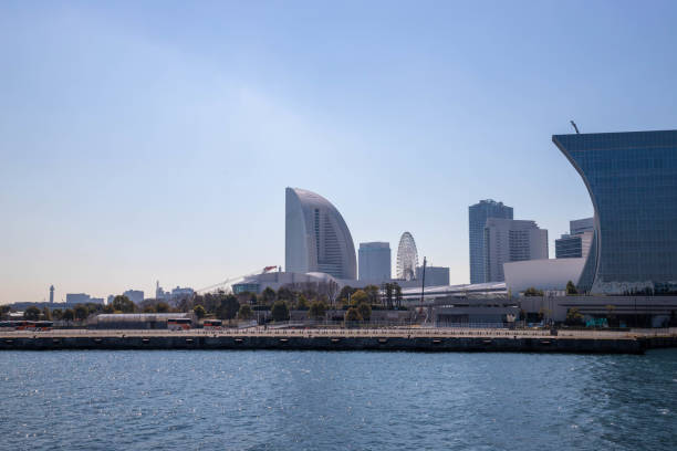 istock (Yokohama, Kanagawa) Building area from Minato Mirai Bridge 1217816004