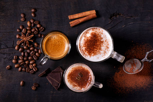 varios tipos de bebidas a base de café - latté cafe macchiato cappuccino cocoa fotografías e imágenes de stock
