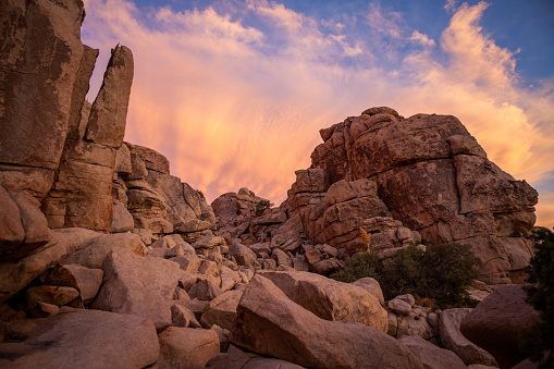 geologic metamorphic rock formations found in and near Joshua Tree National park made of Granite called Gneiss Rocks