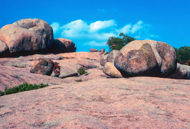 istock Elephant Rocks State Park - Boulders & Pink Granite - 1975 1217916009
