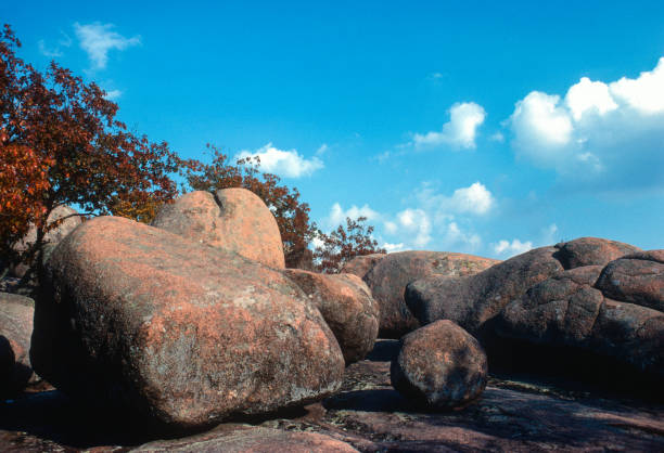 istock Elephant Rocks State Park - Assembly of Rocks - 1977 1217916857