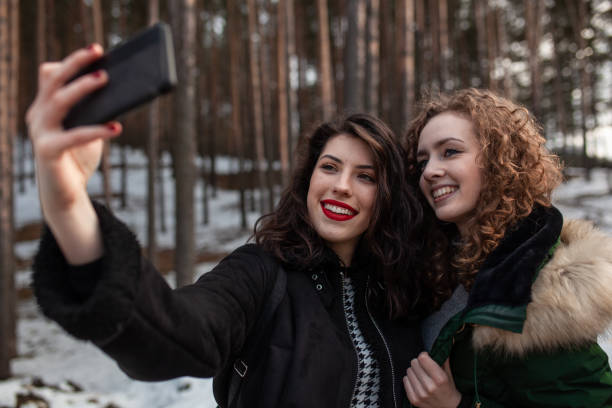 istock Girls taking selfie / Lifestyle 1217925569