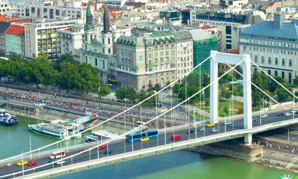 Photo of View of Danube with Elizabeth Bridge and Wizz Air Budapest Half Marathon Event