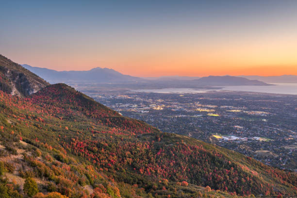 provo, utah, ee.uu. skyline - provo fotografías e imágenes de stock