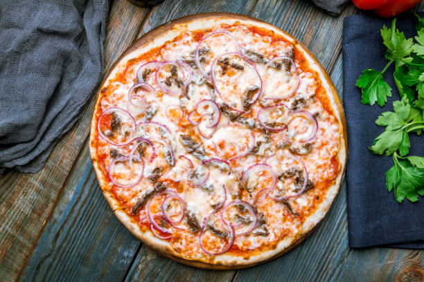istock Italian meat pizza 1218047686