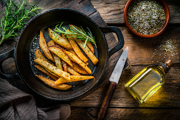 istock Preparing french fries 1218054704