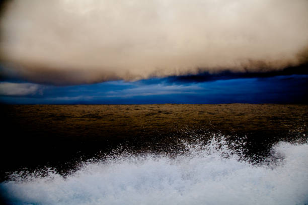 istock water splash, ocean, sky and clouds 1218066651