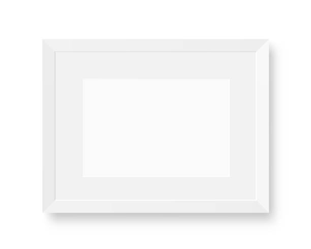 ÐÑÐ°ÑÐ¸ÐºÐ° Ð¸ Ð¸Ð»Ð»ÑÑÑÑÐ°ÑÐ¸Ð¸ White realistic picture frame - stock vector. mat photos stock illustrations