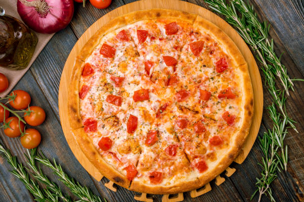 istock Italian pizza Margherita 1218105684