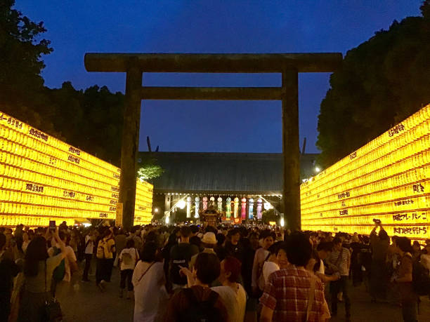 야스쿠니 신사의 미타마 축제 - mitoma 뉴스 사진 이미지