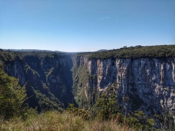 istock Itaimbezinho Canyon - Serra National Park Parades - Canyons 1218113723