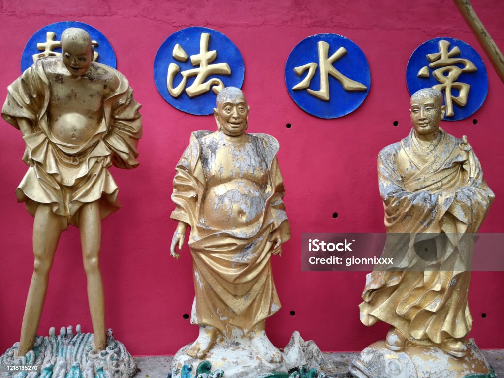 Gilded statues at the Ten Thousand Buddhas temple, Hong Kong Gilded statues at the Ten Thousand Buddhas Monastery. It's a mid-20th century Buddhist temple located in Sha Tin, Hong Kong. Both the main temple building and the pagoda are listed as Grade III historic buildings by the Government of Hong Kong. 10000 Buddhas Temple Stock Photo Gilded statues at the Ten Thousand Buddhas temple, Hong Kong Gilded statues at the Ten Thousand Buddhas Monastery. It's a mid-20th century Buddhist temple located in Sha Tin, Hong Kong. Both the main temple building and the pagoda are listed as Grade III historic buildings by the Government of Hong Kong. 10000 Buddhas Temple Stock Photo
