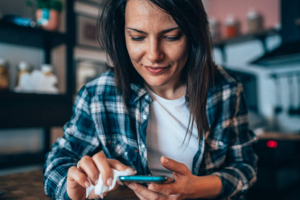 istock Covid-19 - Disinfection smartphone 1218165989