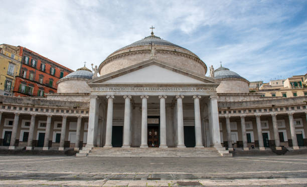 фасад сан-франциско ди паола - piazza del plebiscito стоковые фото и изображения