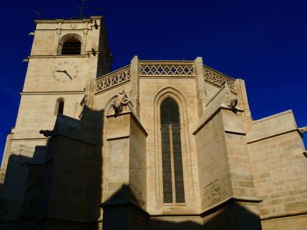 The Isle on the Sorgue, Collegiale Notre Dame des Anges L'Isle sur la Sorgue, Collegiale Notre Dame des Anges, Vaucluse, France dole stock pictures, royalty-free photos & images