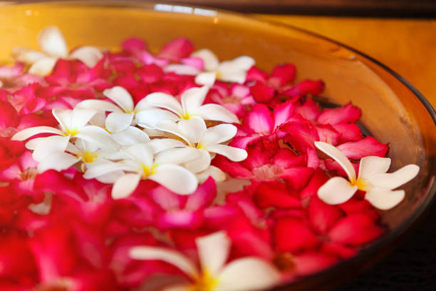 Bowl with colored flowers.