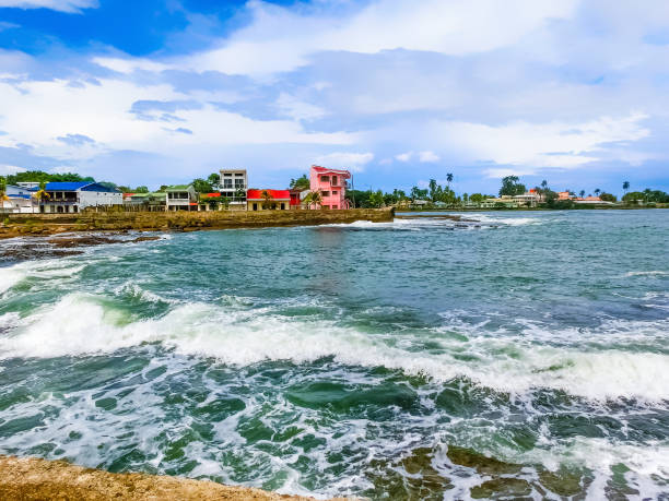 コスタリカのポートリモンの港と海 - limon province ストックフォトと画像