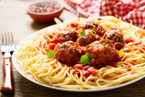 istock plate of pasta with meatballs 1218338009