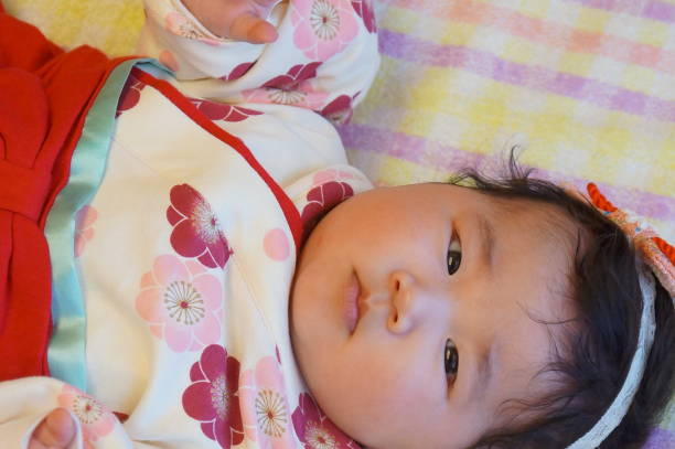 'okuizome' (premier repas) - 0-1-mois photos et images de collection