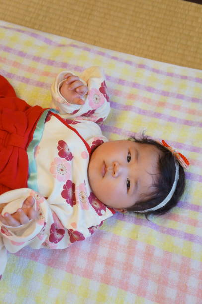 'okuizome' (premier repas) - 0-1-mois photos et images de collection