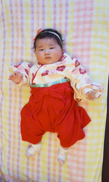 'okuizome' (premier repas) - 0-1-mois photos et images de collection