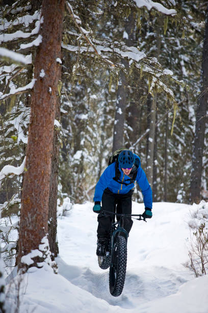 istock Winter Fat Bike Ride 1218416304