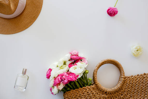 istock Minimalistic composition with beautiful bouquet of springtime flovers. 1218435253