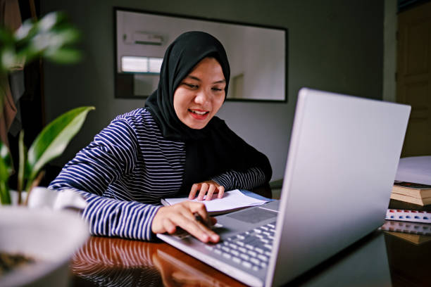 istock Beautiful Asian Women Online Shopping using Laptop 1218443791