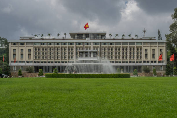 istock ho chi minh city hall 1218447564