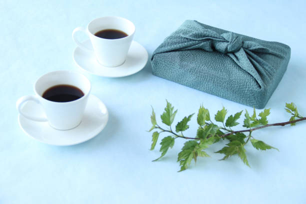 istock green bouquet and furoshiki 1218471201