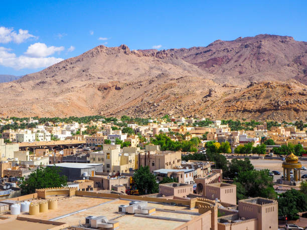 nizwa fort, oman - nizwa imagens e fotografias de stock